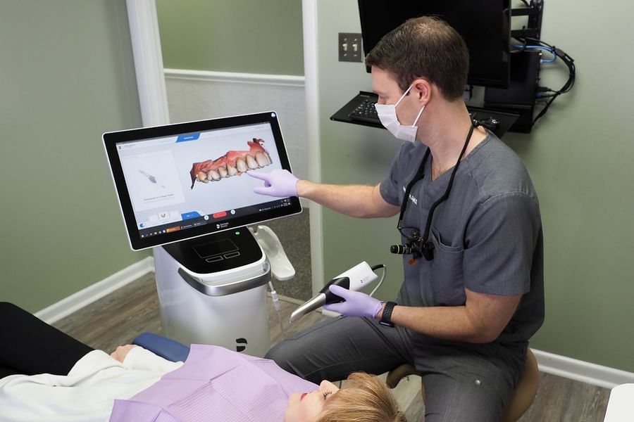 Intraoral camera dental use