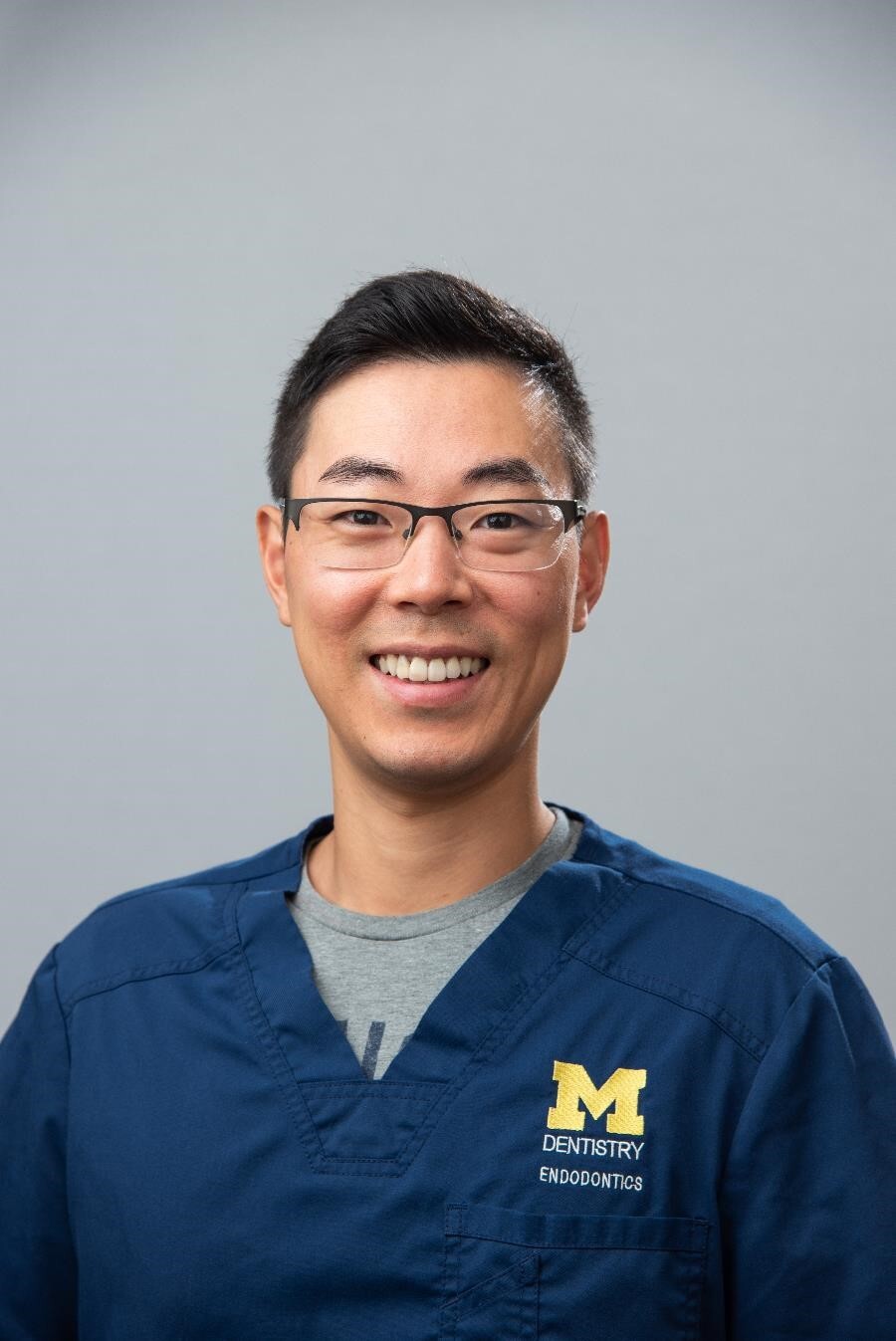 Endodontics Principles and Practice book cover