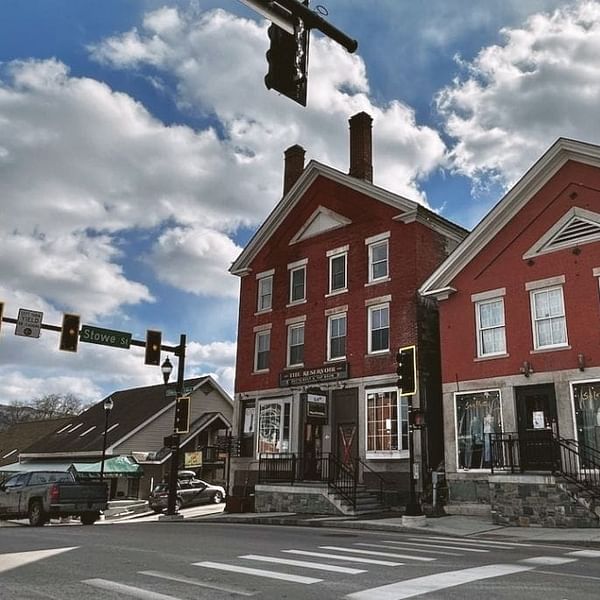 Best Dental Clinics in Waterbury Village Historic District, Vermont