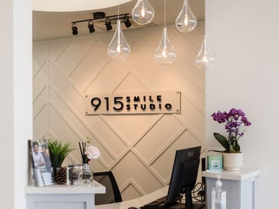 915 Smile Studio