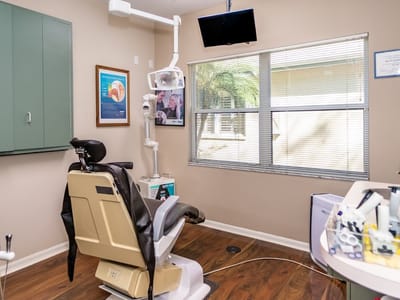 A Caring Dentist of Tampa