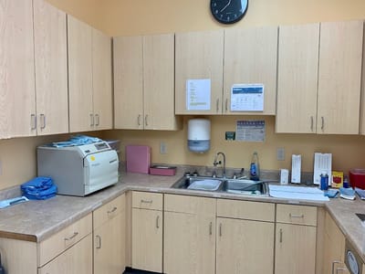 Advana Dental & Dentures