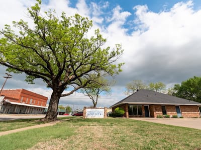 Aesthetic & Implant Dentistry