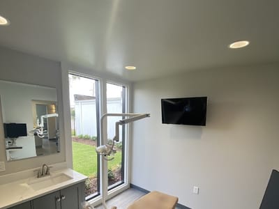 Algiers Dental Associates