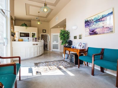 Associate Implant & Family Dentistry