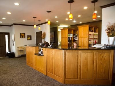 Ben Lomond Dental: Larson Wade E DDS