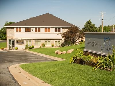 Ben Lomond Dental: Larson Wade E DDS