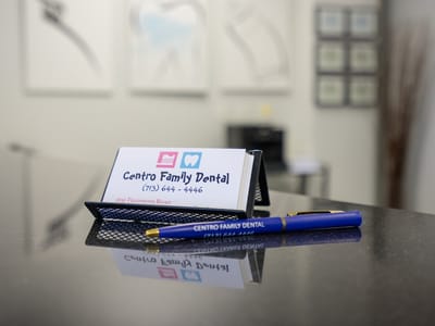 Centro Dental & Implants