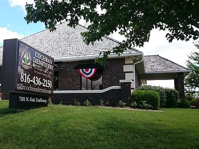 COCHRAN DENTAL: Dr. Garret Cochran D.D.S.