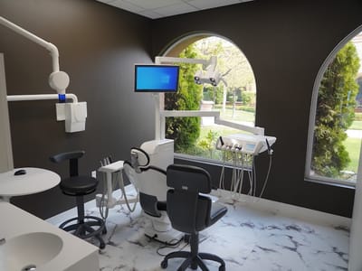 D Dentistry Reno - Dr. Dilan Munaweera DDS