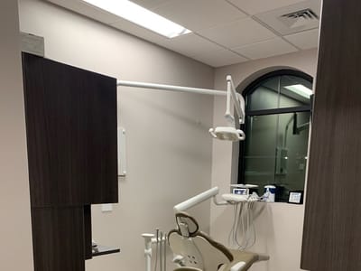 Dean Cosmetic Dentistry Center