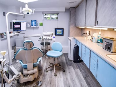 Dechter & Moy Dentistry