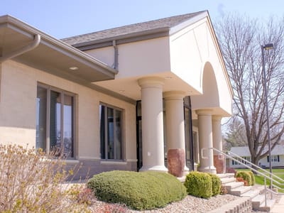 Dental Arts Dr. Deb Cassill - Cedar Rapids