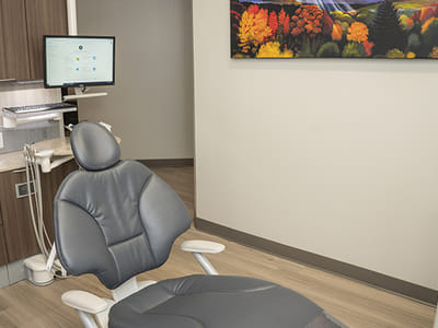 Dental Arts: Kari Bartlett, DMD, FAGD