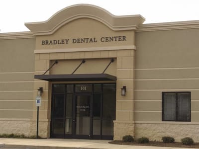 Dentist Cleveland - Bradley Dental Center