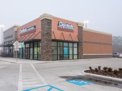 Dentists of Metairie