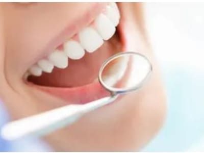 Derek R Cohlmia, DDS