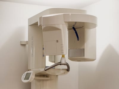 Distinctive Dentistry by Mullens & Nguyen