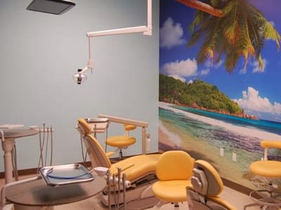 Dr B's Dentistry For Children - SurfingSmiles
