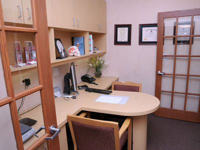 Dr. David Newkirk - Cosmetic and General Dentistry