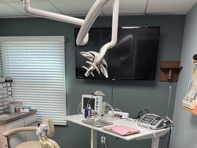 Dr. Edward Liu General & Implant Dentistry