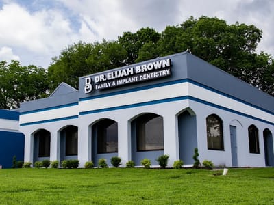 Dr. Elijah Brown Family & Implant Dentistry