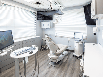 Dr. Elijah Brown Family & Implant Dentistry