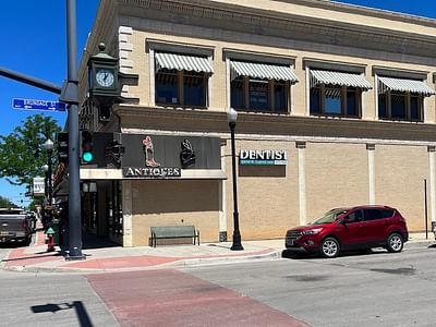 Dr Kevin W Garner Dentist