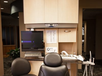 Dr. Lisa M. Johnson, DDS, Dr. Leanna M.M. McBride, DDS