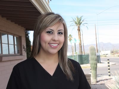 Dr. Melvin M Dixon, DDS