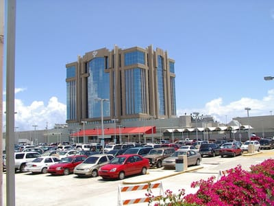 Dr. Ricky González López (Especialista en Root Canal)