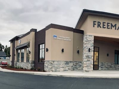 Dr. Steve Nelson: Central Point Family Dentistry