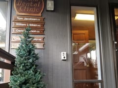 Dr. Thomas E. Jacobsen, DDS