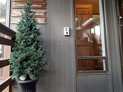 Dr. Thomas E. Jacobsen, DDS