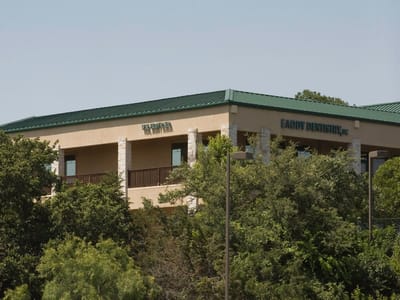 Eaddy Cosmetic and Implant Dentistry