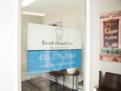 Enoch Implant Center