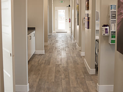 Enoch Implant Center