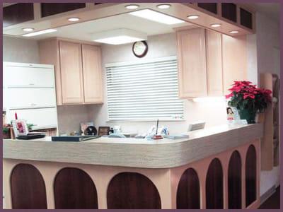 Esthetic and Family Dentistry: Kamyar Negari, DDS