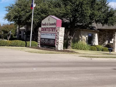 Family And Cosmetic Dentistry