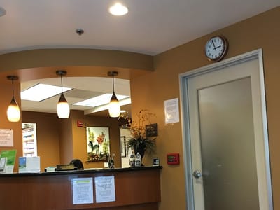 Family Dentist: Caro Janet A DDS