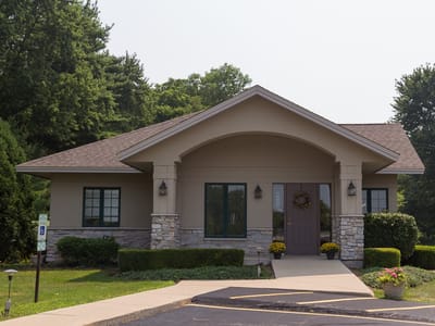 Family Roots Dentistry - dentist in McHenry