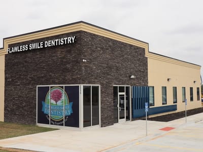 Flawless Smile Dentistry - Broken Arrow