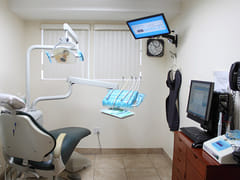 Forever Smiles - Dr. Avraham Rambod, Dentist in Flushing