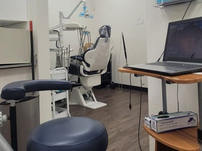 Fuller Smiles - Dentist - Rialto