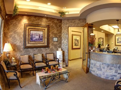 Gentle Family Dentist Avondale and Dental Implants