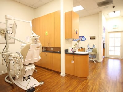 Golden Smiles Dental