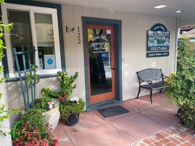 Grass Valley Dentistry: James C. Wallace, DDS