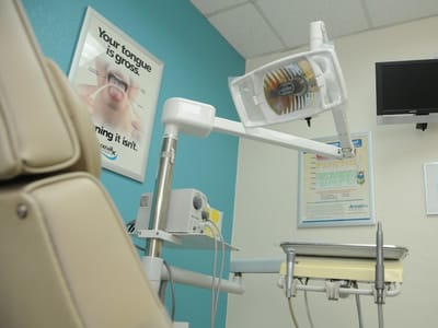 Healthy Smile / Implant & Cosmetic Dentistry