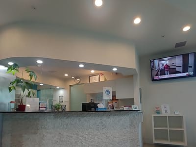 Healthy Smile / Implant & Cosmetic Dentistry