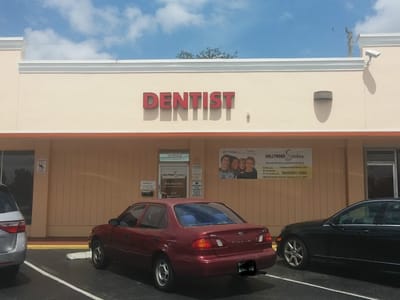 Hollywood Smiles Family Dentistry